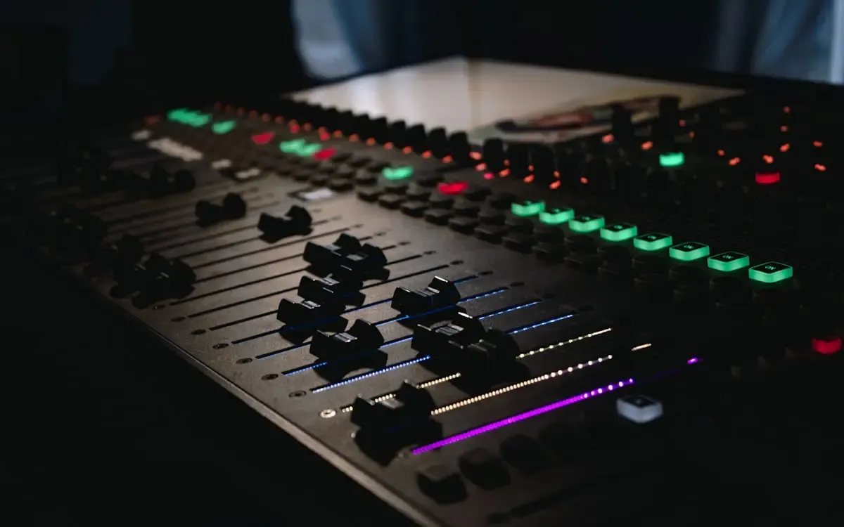 Lighting Sound Technology